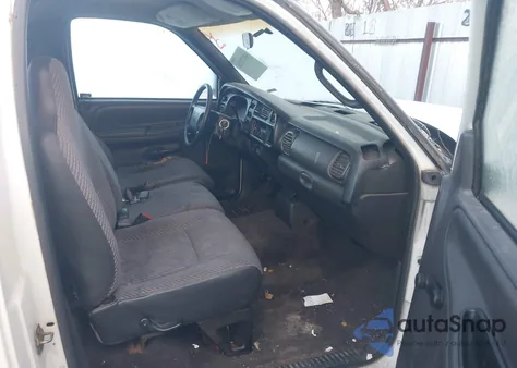 2000 Dodge Ram 1500 St/Ws from USA, damaged, VIN 1B7HC16X5YS561895